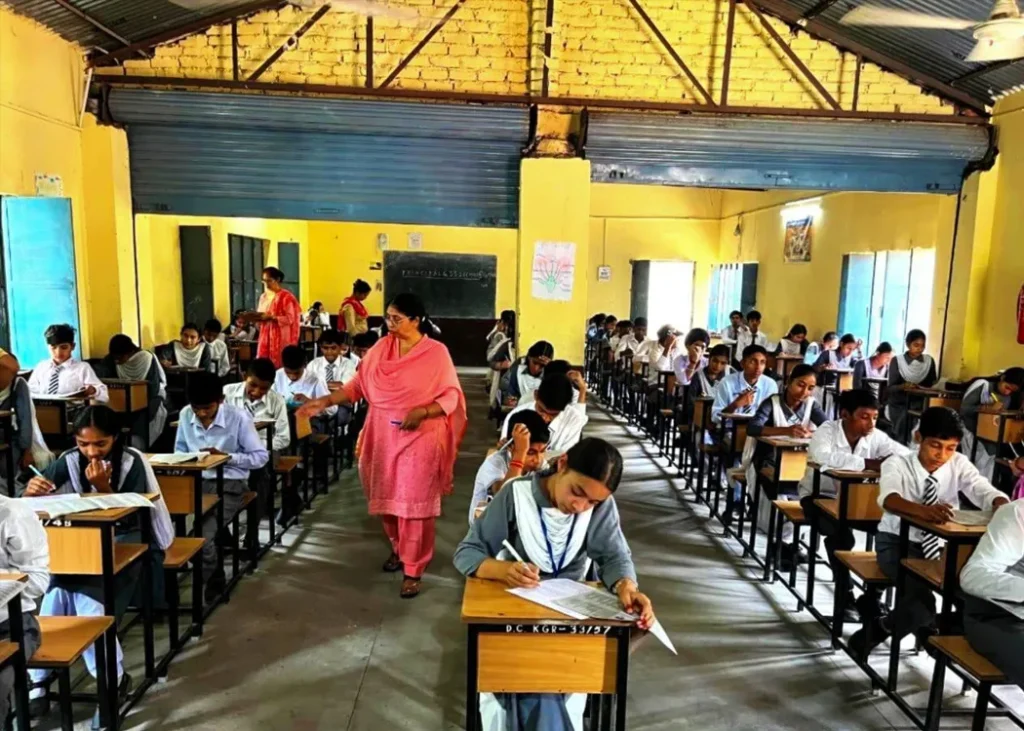 100 Gems of My City scholarship Himachal